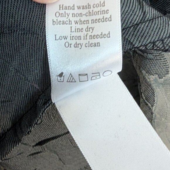 Coldwater Creek Sheer Black & Gray Floral Crinkled Button-Up Shirt - PM (10-12) - Picture 11 of 11